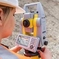 GeoMax Zoom 75 A5 5"